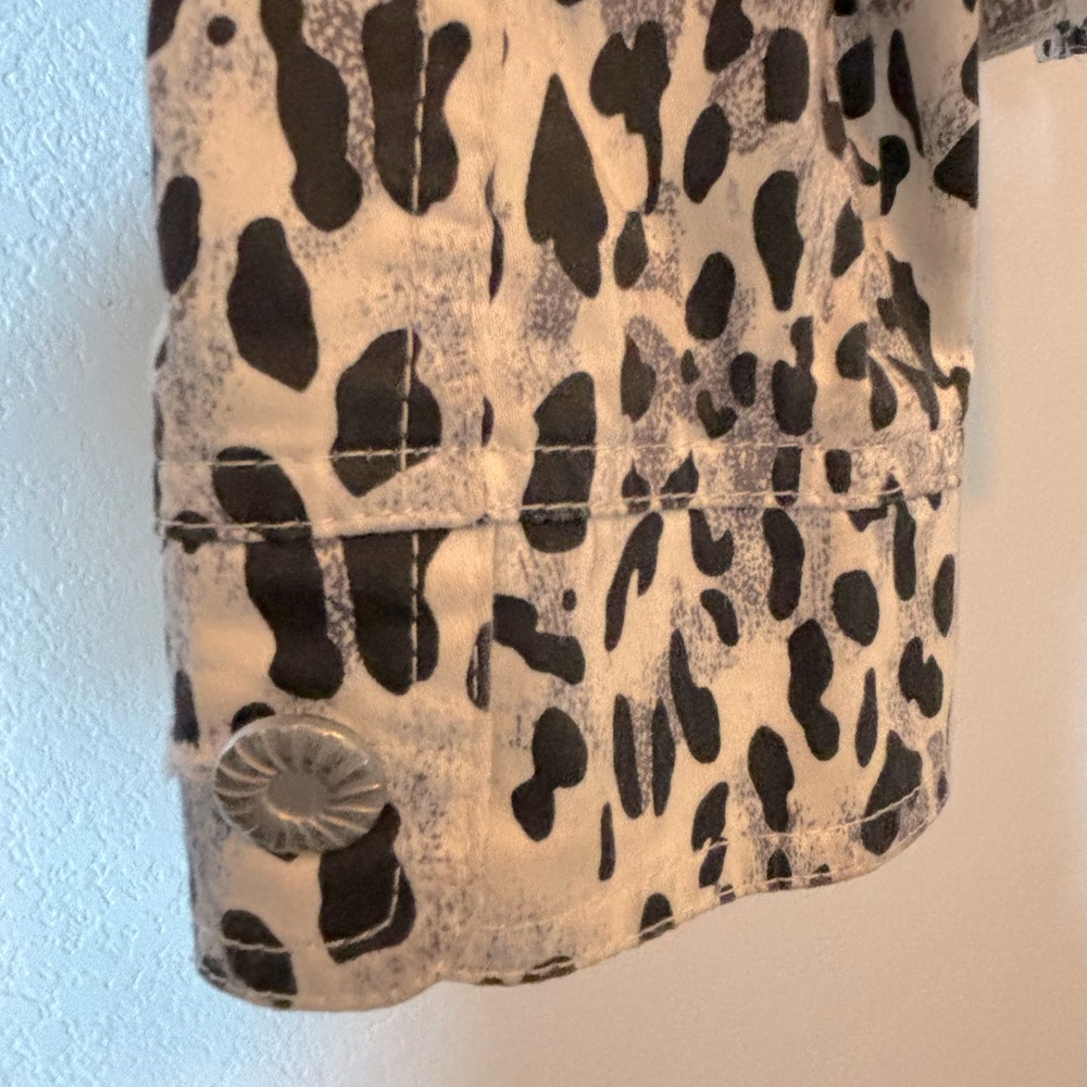 Jacket - Picture 3 of 4